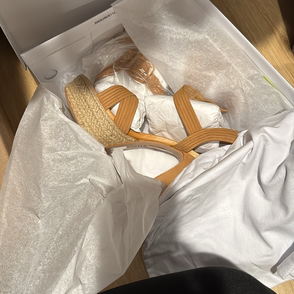 NWB Schutz Blisse Platform Sandal - Picture 5 of 7